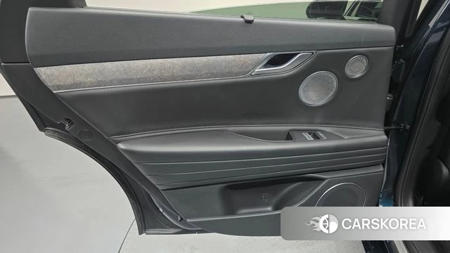 Genesis Electrified G80 (RG3) id 4469015 из Кореи 17