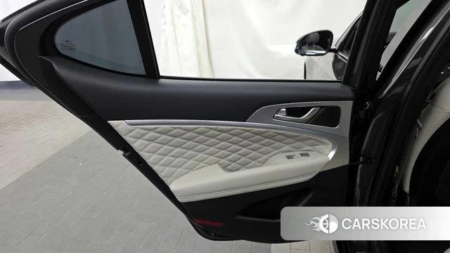 Genesis The New G70 id 4388977 из Кореи 17