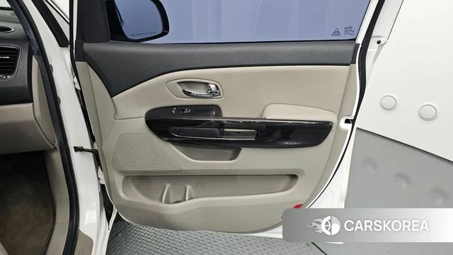 Kia The New Carnival id 4203379 из Кореи 17
