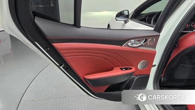 Kia Stinger Meister id 4716813 из Кореи 17