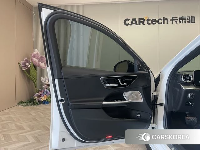 Mercedes-Benz Class C id 4264471 из Китая 17