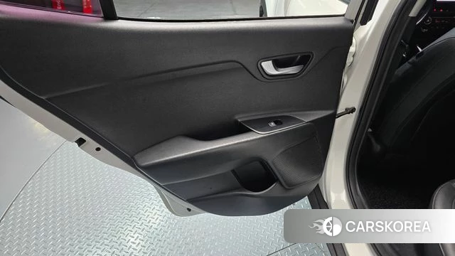 Kia Stonic id 4563351 из Кореи 17