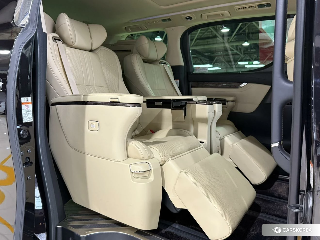 Toyota Wilfa id 4479819 из Китая 17