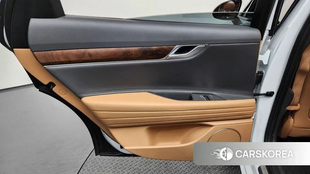 Genesis G80 (RG3) id 4250168 из Кореи 17