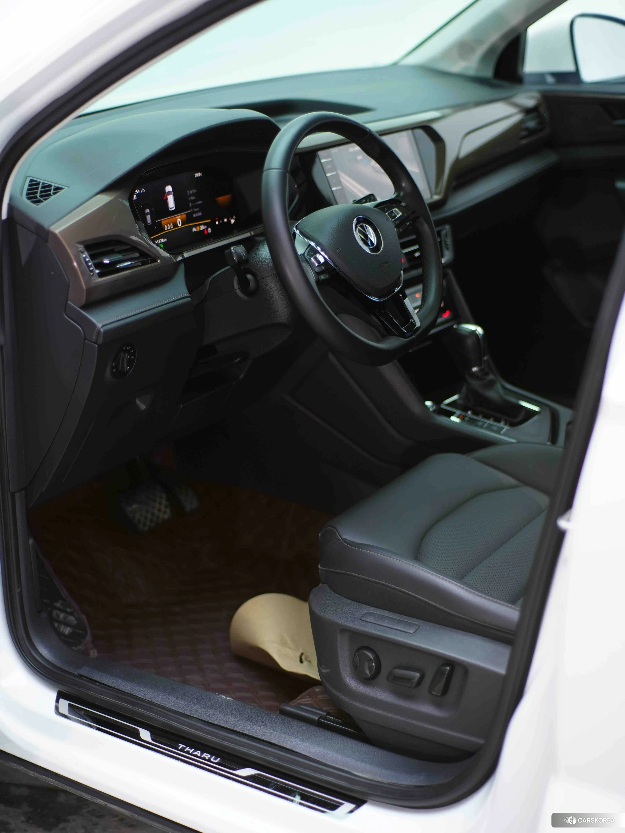 Volkswagen Tuyue id 4512794 из Китая 17