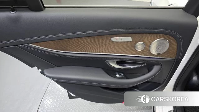 Mercedes-Benz E-Class W213 id 4481639 из Кореи 17