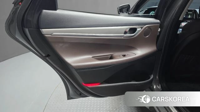 Hyundai The New Grandeur IG Hybrid id 4592115 из Кореи 17