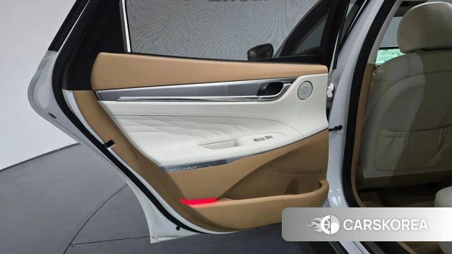 Hyundai The New Grandeur IG Hybrid id 4350318 из Кореи 17