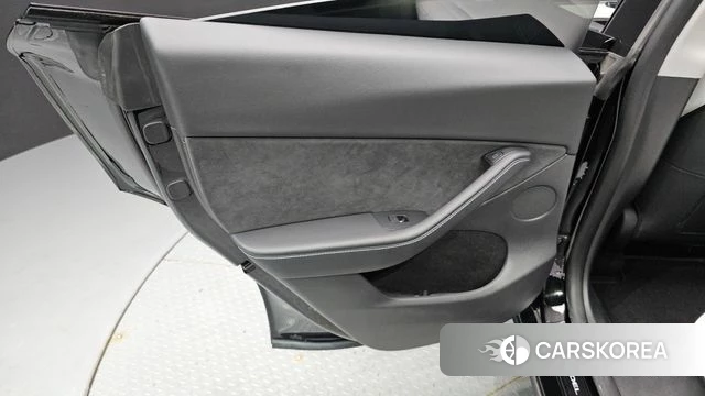 Tesla Model Y id 4414597 из Кореи 17