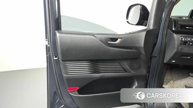 Hyundai Staria id 4499673 из Кореи 17