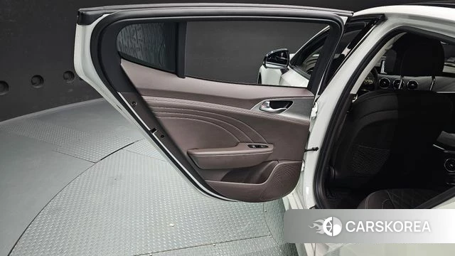 Kia Stinger Meister id 4416279 из Кореи 17