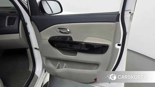 Kia The New Carnival id 4677911 из Кореи 17