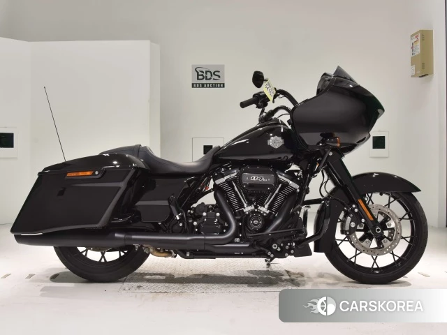 Проданный Harley-Davidson Road Glide FLTRXS1870 2023 из Японии