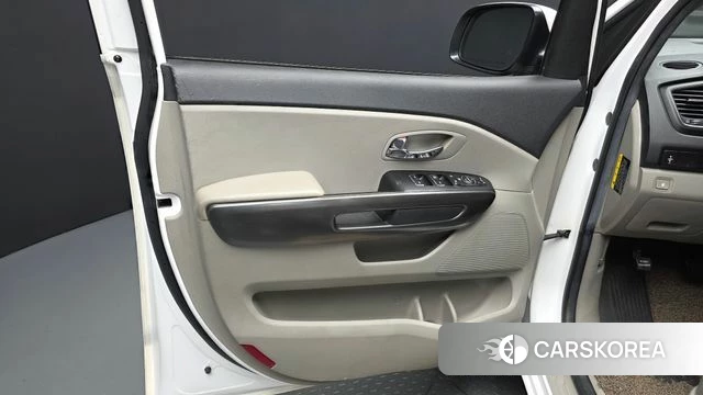 Kia The New Carnival id 4563359 из Кореи 17