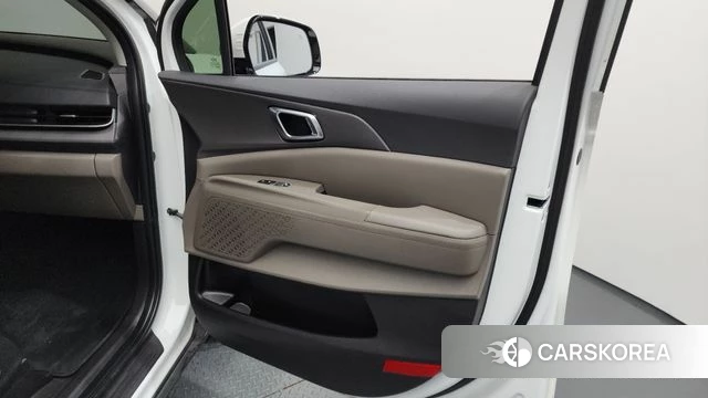 Kia The New Carnival 4th Generation id 4617816 из Кореи 17
