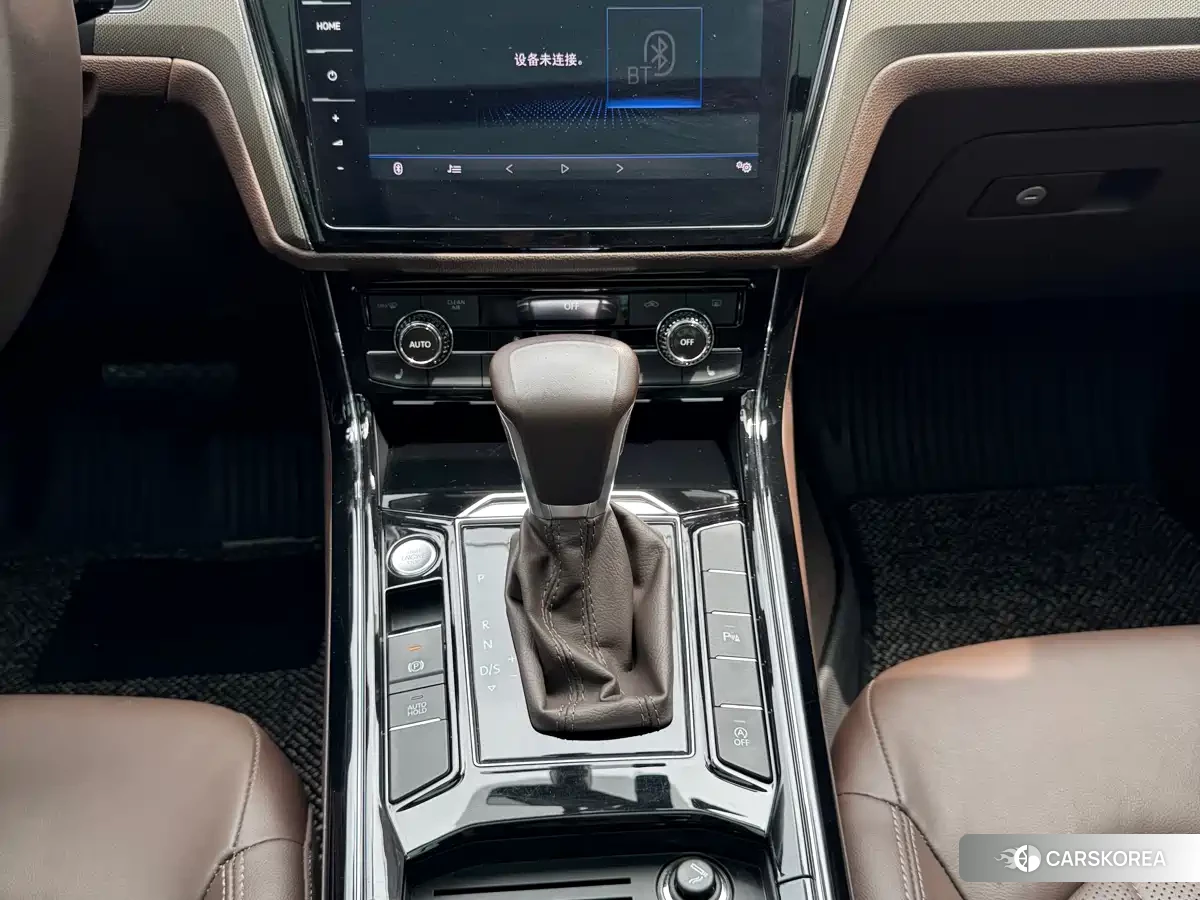 Volkswagen Phideon id 4559755 из Китая 18