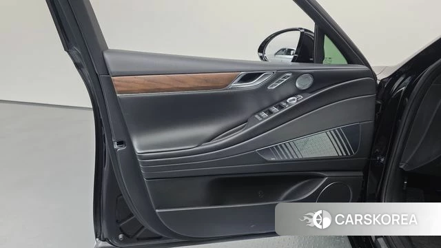 Genesis Electrified G80 (RG3) id 4740680 из Кореи 17