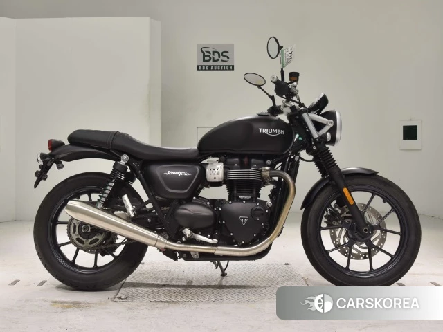 Проданный Triumph STREET TWIN 2017 из Японии, фото 2