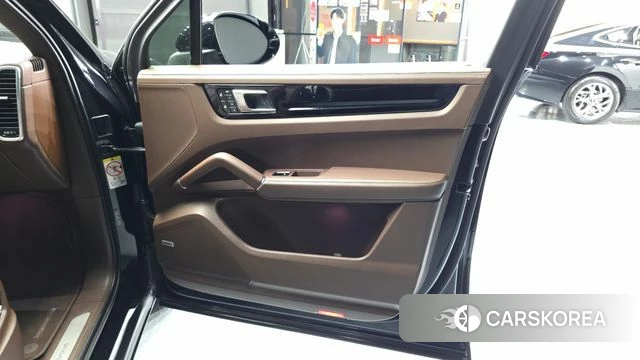 Porsche Cayenne (PO536) id 4501668 из Кореи 17