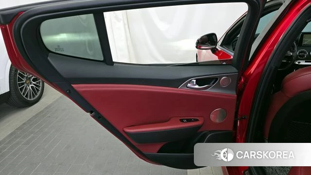 Kia Stinger id 4384230 из Кореи 17