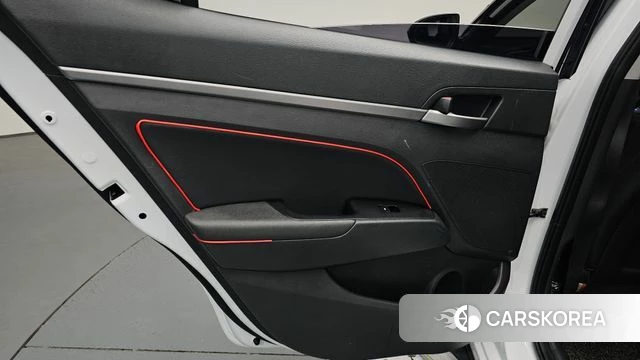 Hyundai Avante AD id 4471589 из Кореи 17