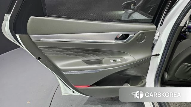 Hyundai The New Grandeur IG Hybrid id 4445554 из Кореи 17
