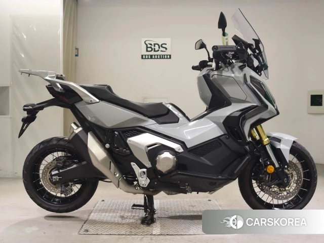 Проданный Honda X-ADV 750 2023 из Японии