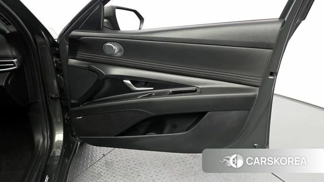 Hyundai Avante Hybrid (CN7) id 4244907 из Кореи 17