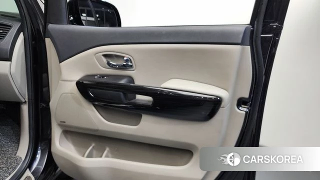 Kia The New Carnival id 4225402 из Кореи 17