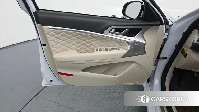 Genesis G70 id 4850220 из Кореи 17