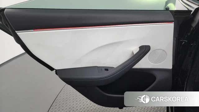 Tesla Model 3 id 4665270 из Кореи 17