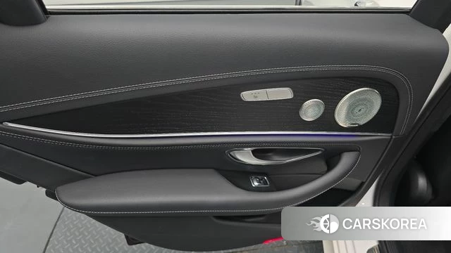 Mercedes-Benz E-Class W213 id 4618120 из Кореи 17