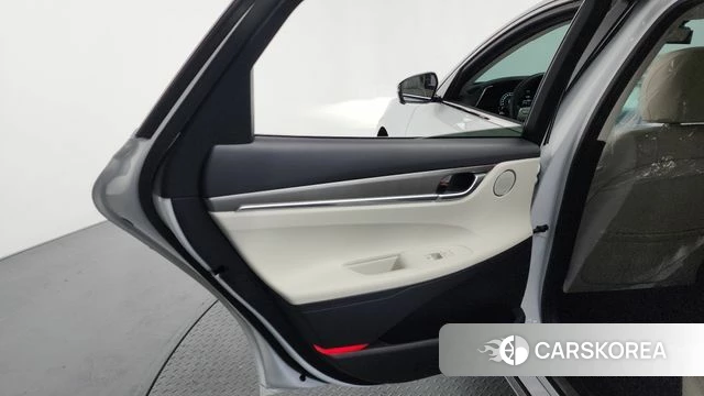 Hyundai The New Grandeur IG Hybrid id 4383116 из Кореи 17