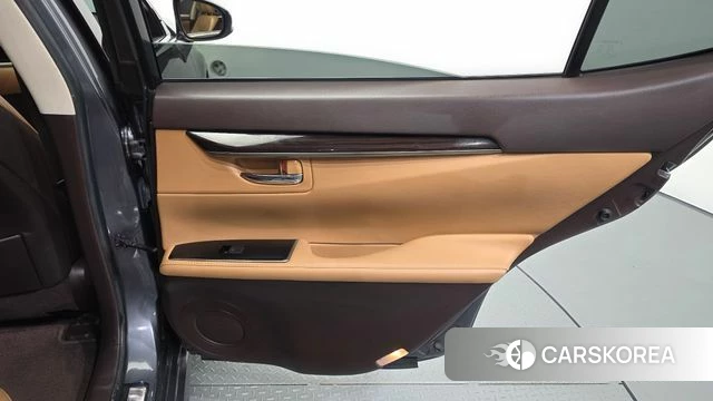 Lexus New ES300h id 4642976 из Кореи 17