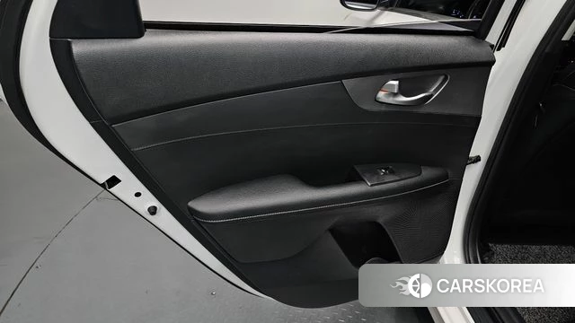 Kia Come New K3 id 4683599 из Кореи 17