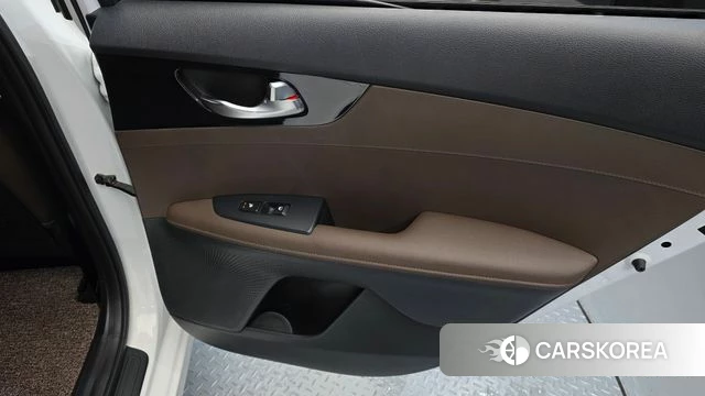 Kia Come New K3 id 4543291 из Кореи 17