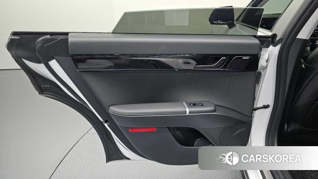 Hyundai Grandeur Hybrid (GN7) id 4655697 из Кореи 17