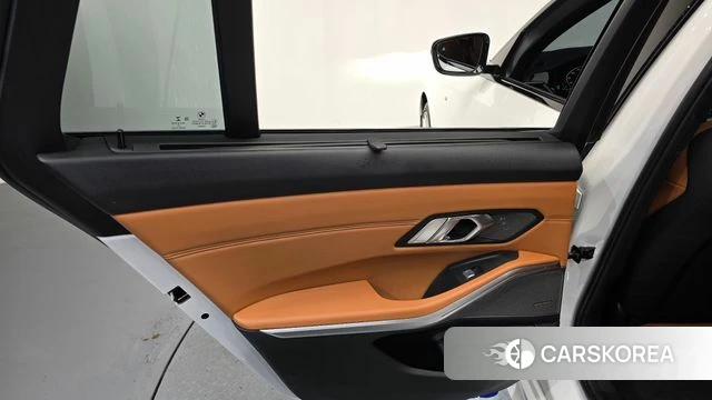 BMW 3 Series (G20) id 4670926 из Кореи 17