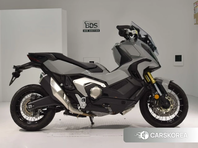Проданный Honda X-ADV 750 2022 из Японии
