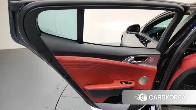 Kia Stinger Meister id 4389775 из Кореи 17
