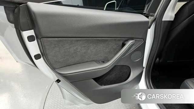Tesla Model Y id 4337119 из Кореи 17