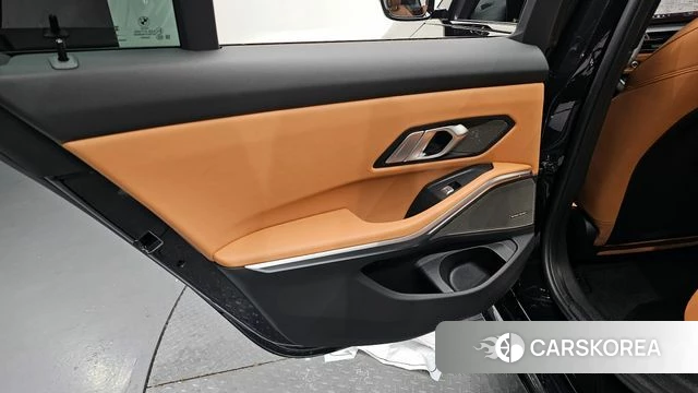 BMW 3 Series (G20) id 4349086 из Кореи 17