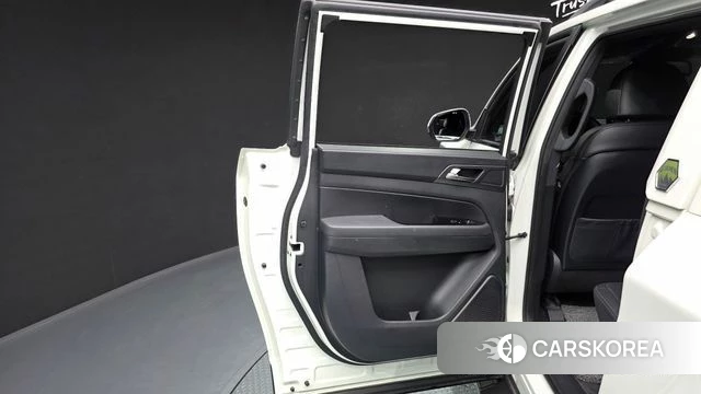 Ssangyong The New Rexton Sports Cannes id 4186163 из Кореи 17