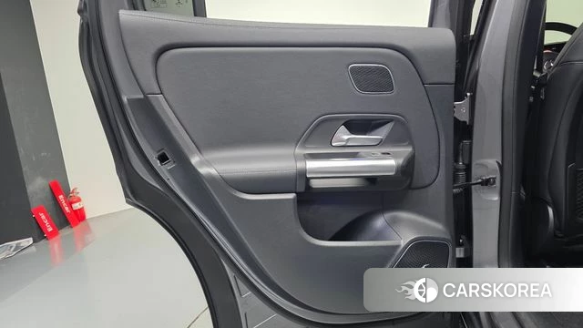 Mercedes-Benz EQA H243 id 4871421 из Кореи 17