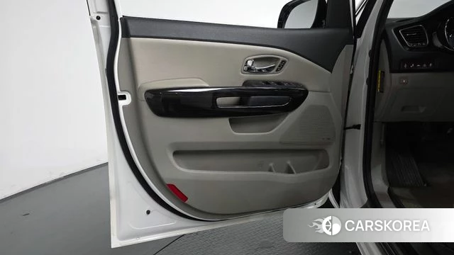 Kia The New Carnival id 4794608 из Кореи 17