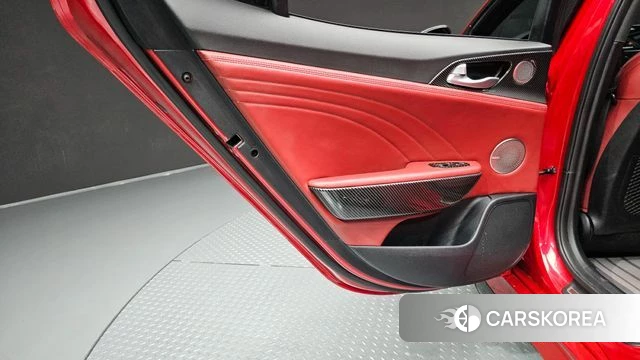 Kia Stinger Meister id 4631754 из Кореи 17