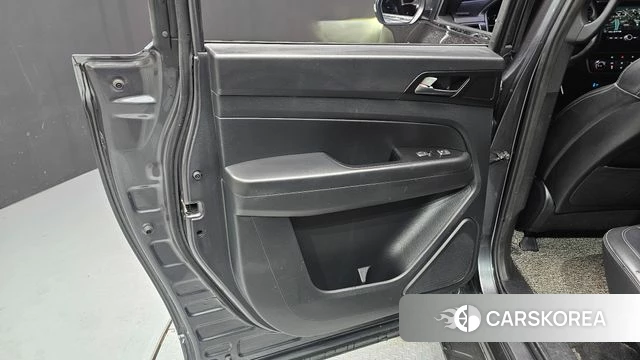 Ssangyong Rexton Sports Cannes id 4188013 из Кореи 17