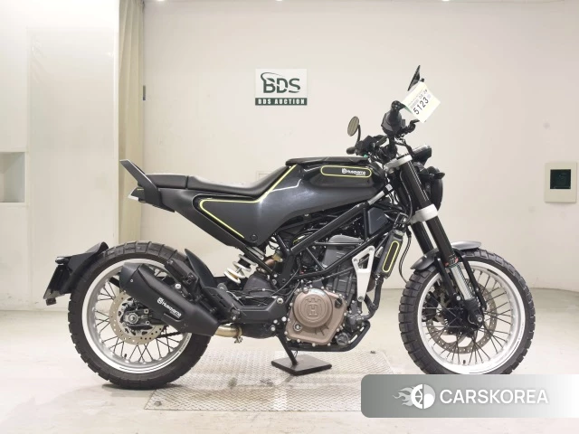 Проданный Husqvarna SVARTPILEN 401 2018 из Японии
