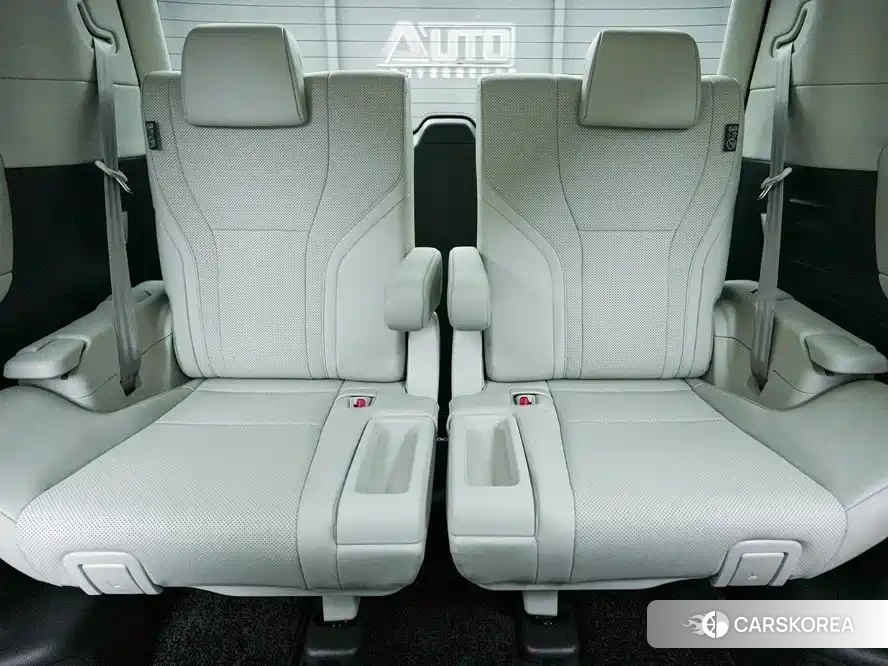 Lexus LM id 4686055 из Китая 17