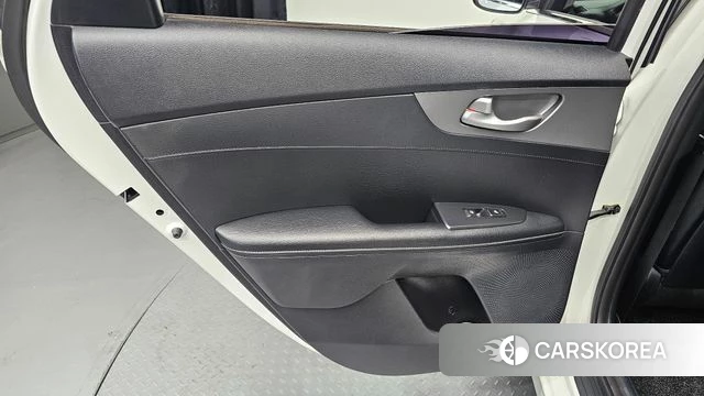 Kia Come New K3 id 4643060 из Кореи 17